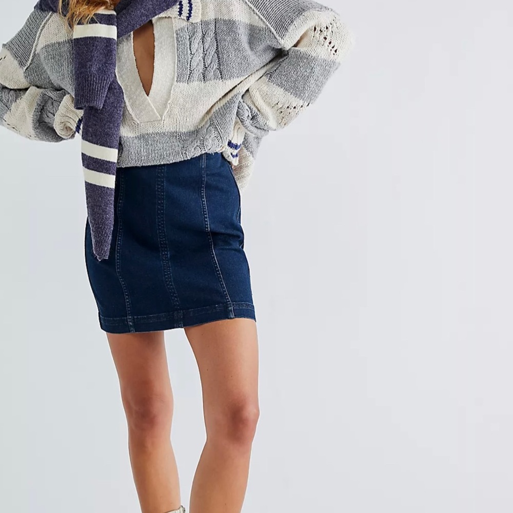 Free People - Denim Mini Skirt - Body Hugging Silhouette - Woman’s Size: 6 and 8